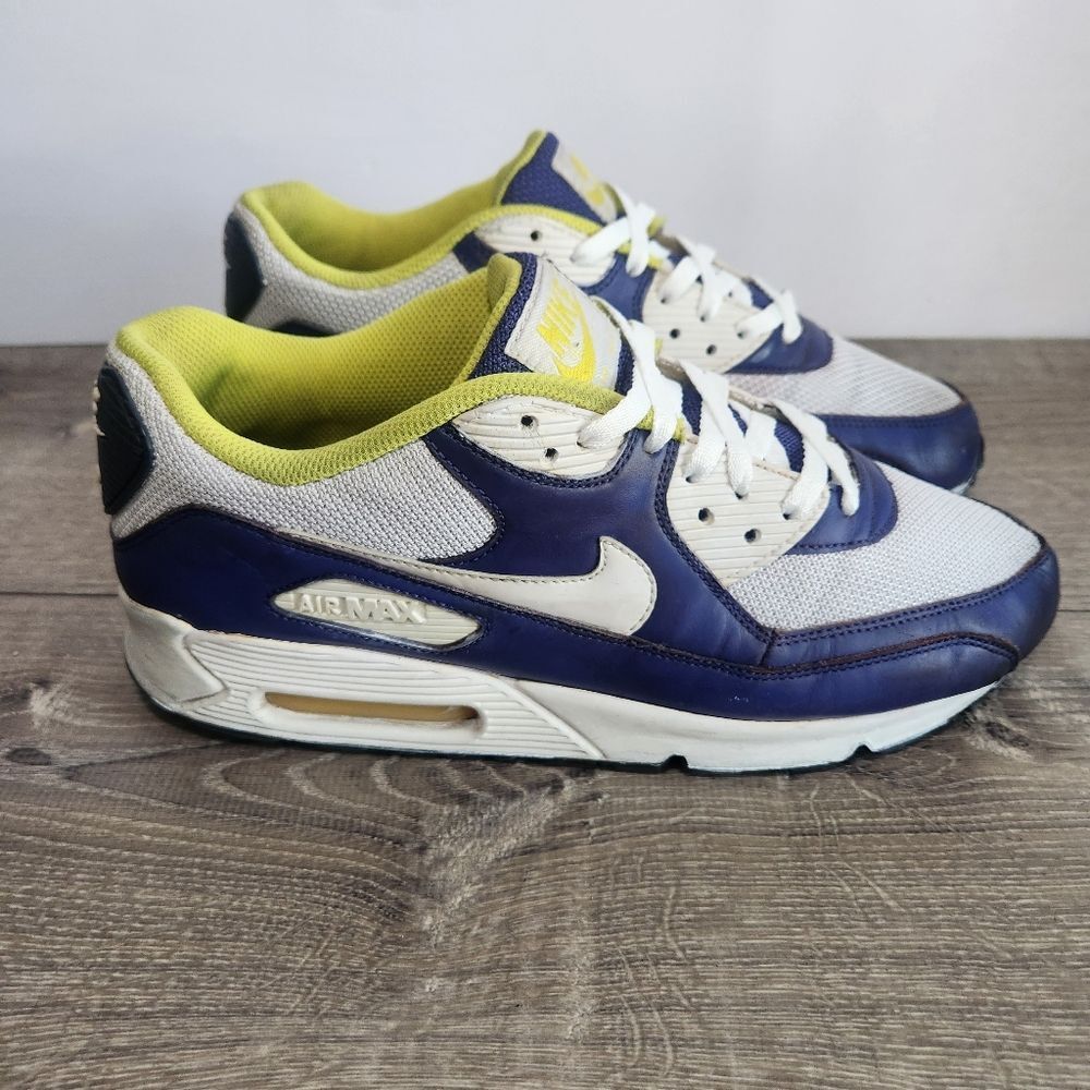 2010 Nike Air Max 90 Wicket Purple Athletic Shoes Sneakers Mens Size 10.5 READ - Picture 4 of 15